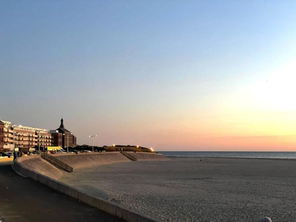 L'Alteia - L'Appartement Les Pieds Dans L'Eau Avec Place De Parking Prive Et Acces Direct A La Plage Berck Dış mekan fotoğraf